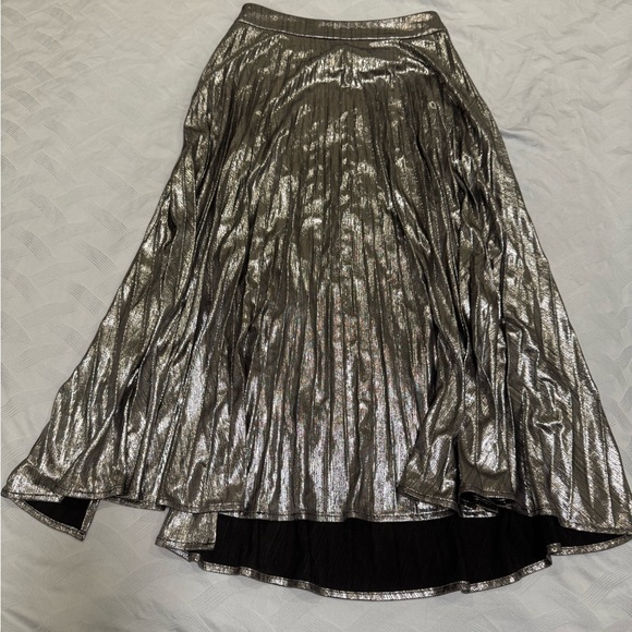 Carrie Pleated Midi Skirt by Summer Haus from Beach Bunny - Silver Size S - Picture 5 of 7